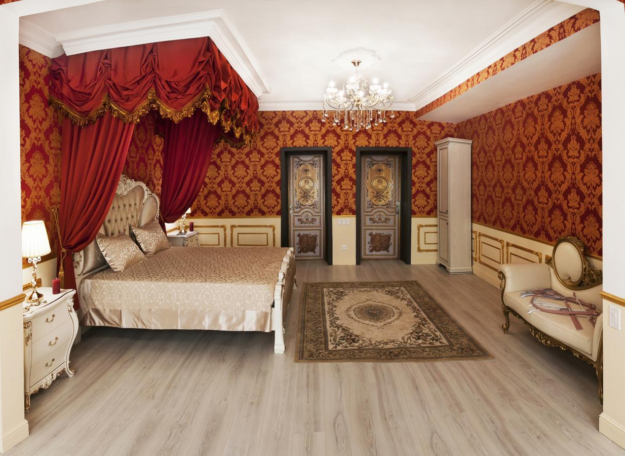 Dating Hotel Cherry Twins (Adults Only) Kiev Exterior photo
